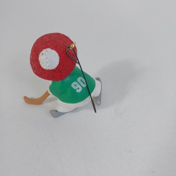 hallmark keepsake ornament SON 1990 Bear W/hockey Stick QX451-6 - Picture 2 of 3